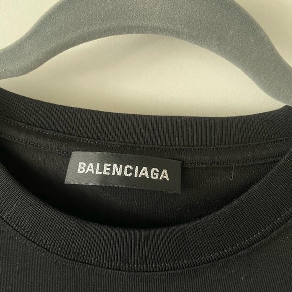 Balenciaga Men’s T-shirt - Picture 2 of 7